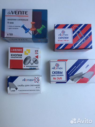 Кнопки скрепки скобы