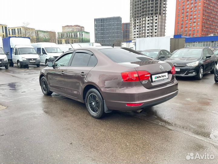 Volkswagen Jetta 1.6 AT, 2014, 140 000 км