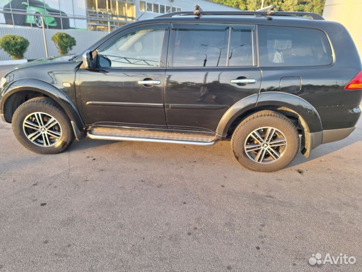 Mitsubishi Pajero Sport 2.5 AT, 2012, 284 000 км