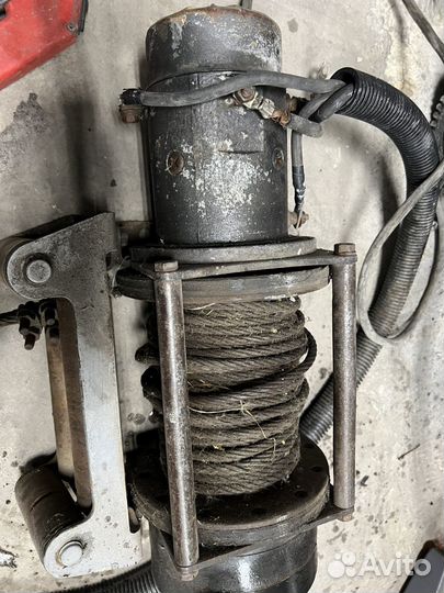 Лебедка электрическая бу