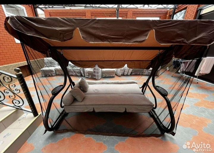 Садовые качели новые