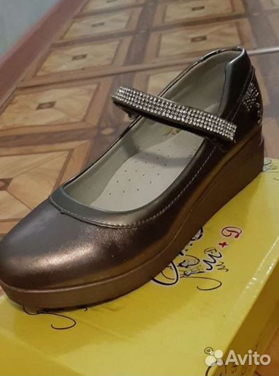 Туфли для девочки