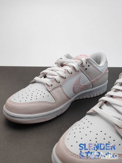 Кроссовки Nike Dunk Low Pink Paisley