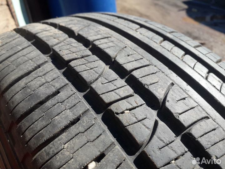 Pirelli P Zero 215/65 R16