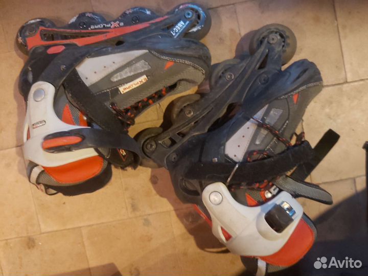 Роликовые коньки