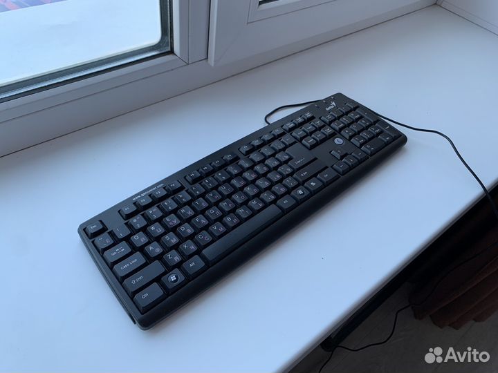 Клавиатура Genius K639 (KB-06XE)