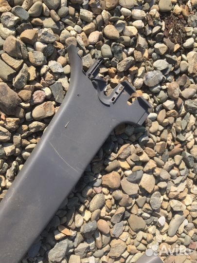 Toyota funcargo обшивка средней стойки