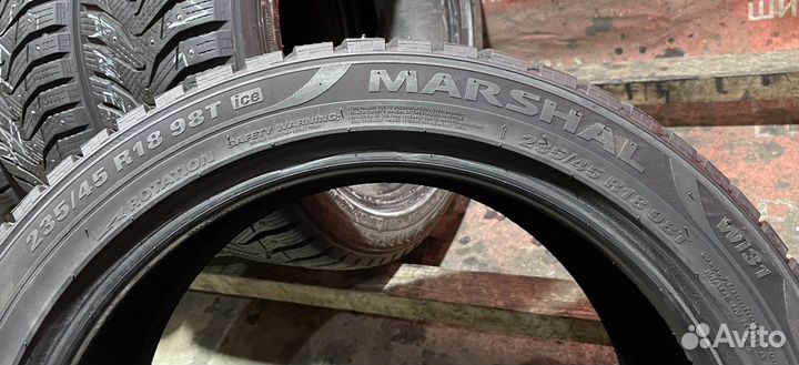 Marshal WinterCraft Ice WI31 235/45 R18