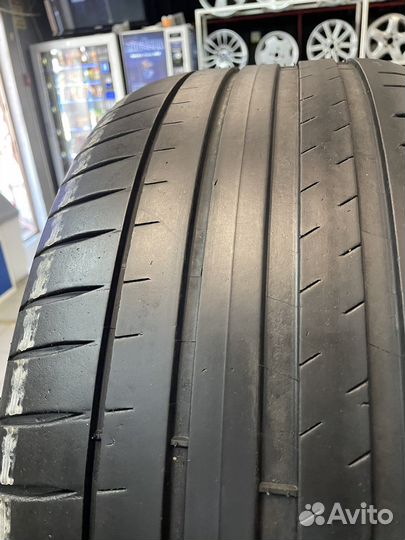 Michelin Pilot Sport 4 235/50 R18