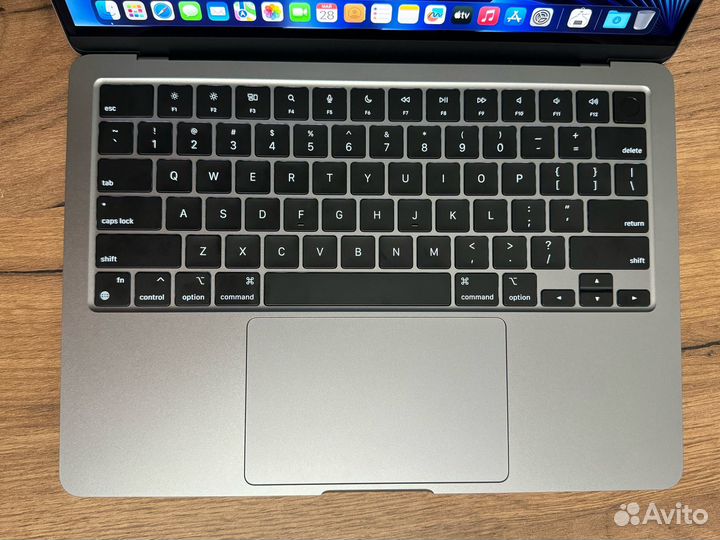 Macbook Air 13 M2 8/512gb
