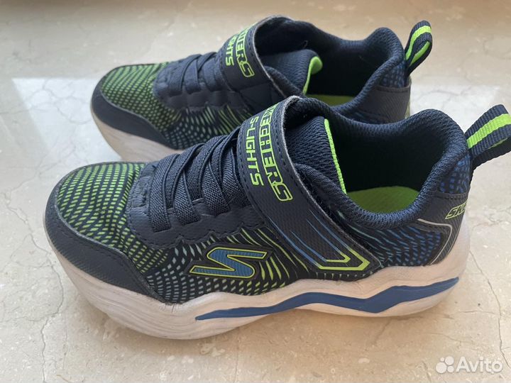 Светящиеся Skechers 28 Erupters