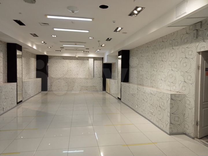 Торговая площадь, 55 м²