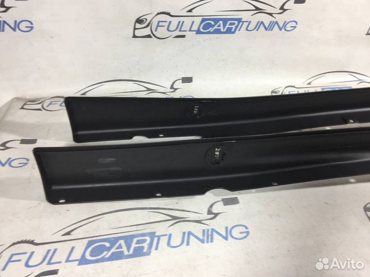 Накладки на пороги bmw e36 в m стиле