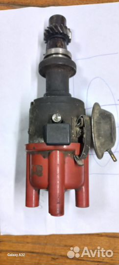 Трамблер audi 100. Двигатель 1.8