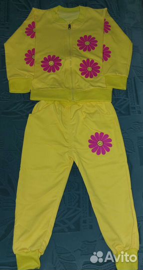 Комплект одежды для девочек новый