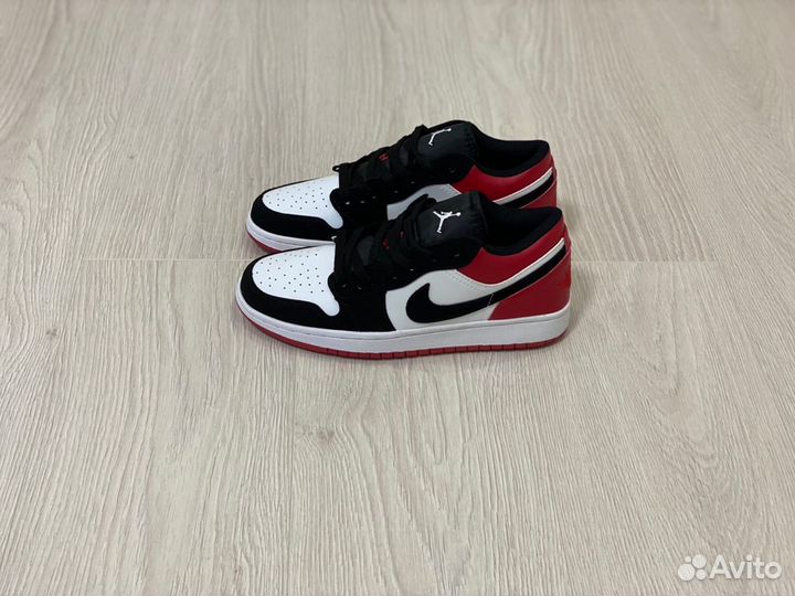 Кроссовки Air Jordan 1 Low Black Toe (36-45)