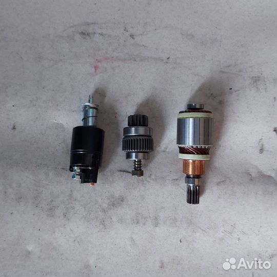 Якорь, бендикс, втягивающее стартера магнетон 12В