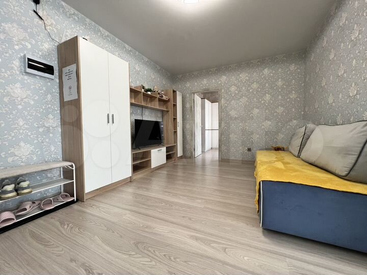 2-к. квартира, 63 м², 2/8 эт.