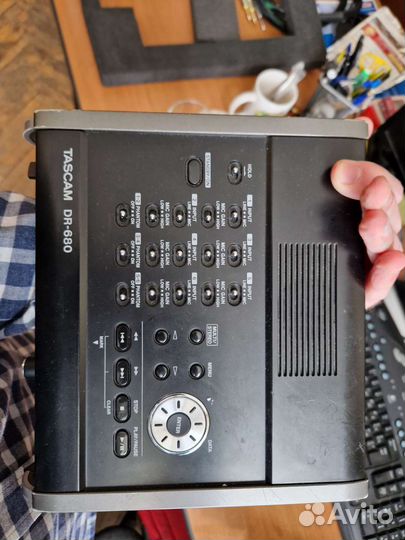 Аудио рекордер Tascam DR-680