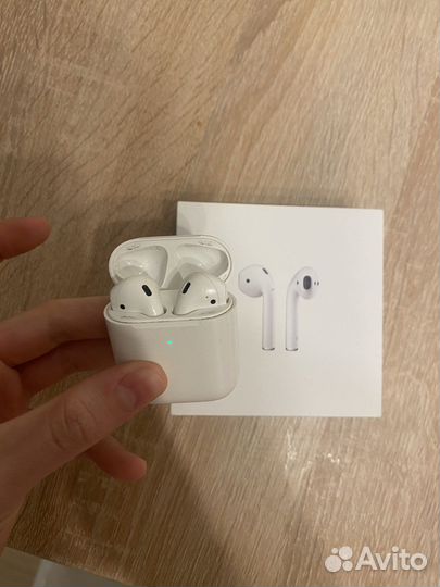 Наушники airpods