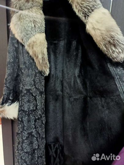 Пальто нарядное утепленное парча мех, SkinnWille