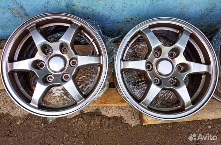 Оригинальные диски Mitsubishi PajeroR16 как новые