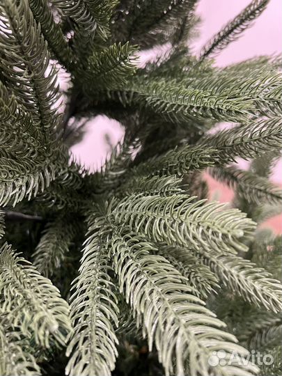 Ель новогодняя. 1.8м. Литая+пвх