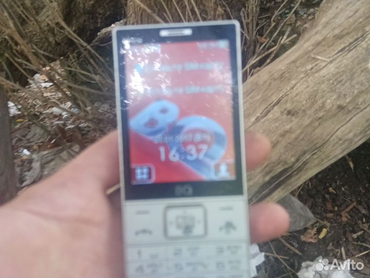 Телефон BQ