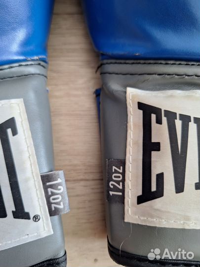 Боксерские перчатки 12 oz everlast