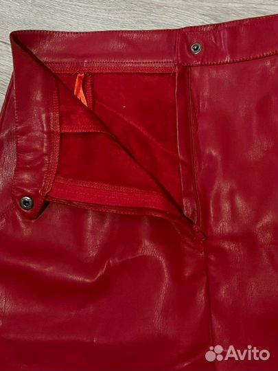 Кожаная юбка карандаш красная