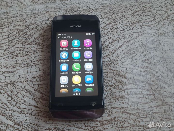 Телефон Nokia 305
