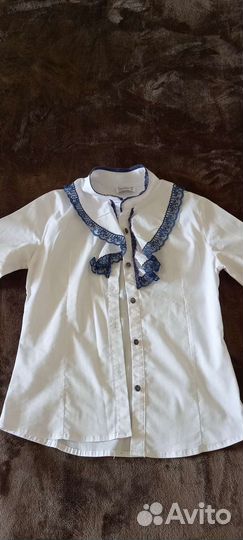 Рубашки школьные 7 штук