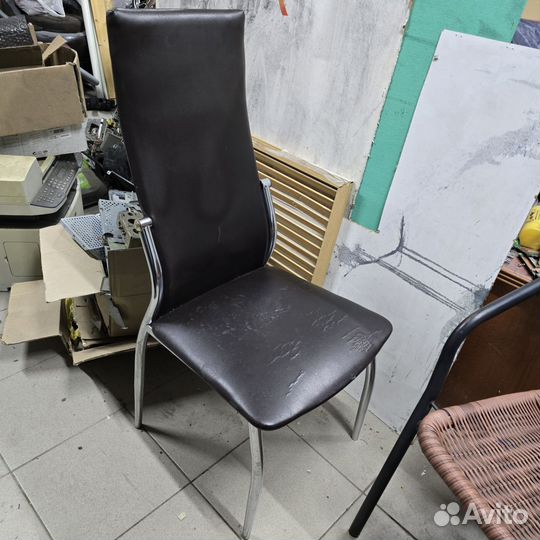 Стул офисный