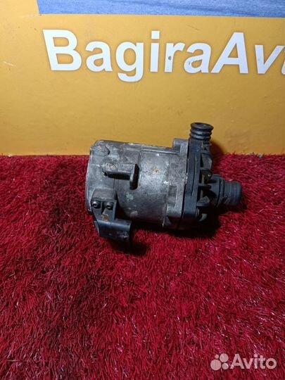 Помпа водяная BMW 7