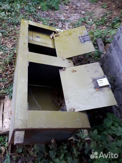 Сейф Железный, металлический