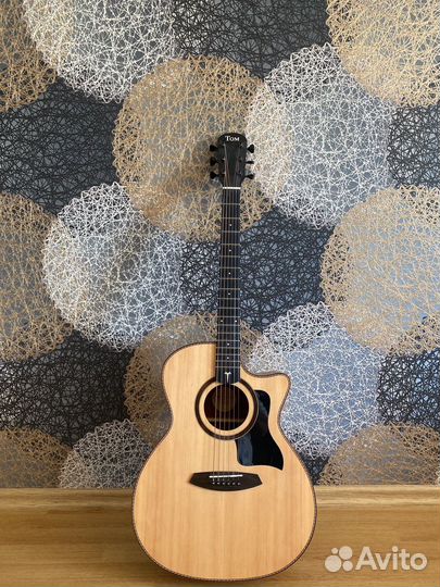 Акустическая гитара