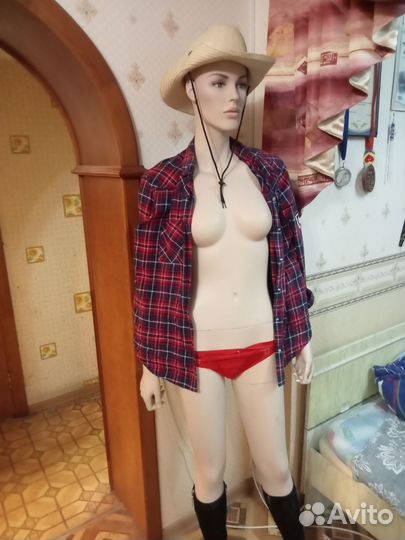 Манекен женский