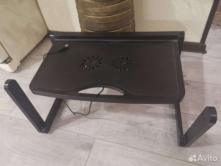 Охлаждающая подставка для ноутбука