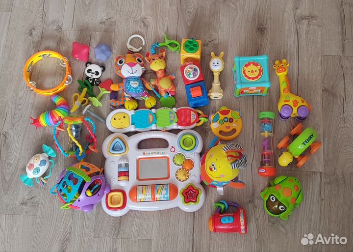 Развивающие игрушки пакетом с рождения до 2 лет