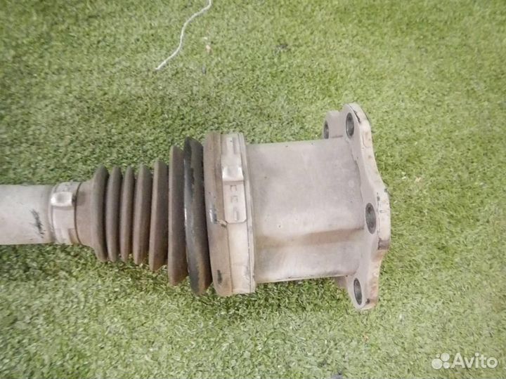 Привод передний левый Audi Q7 2 (2015-н.в.)