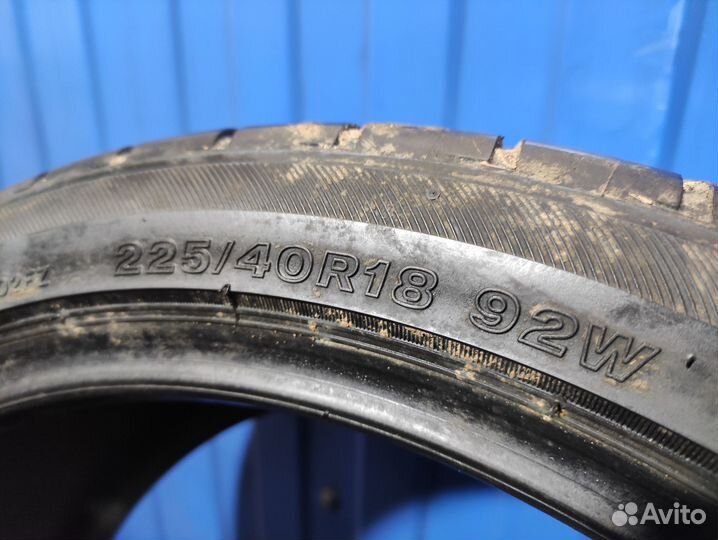 Bridgestone Potenza RE002 Adrenalin 225/40 R18