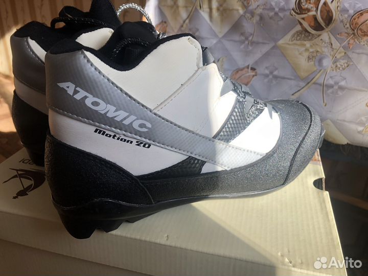 Лыжные женские ботинки 24,5 см по стельке