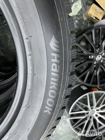 Hankook Winter i'Pike X W429A 255/55 R19 111T