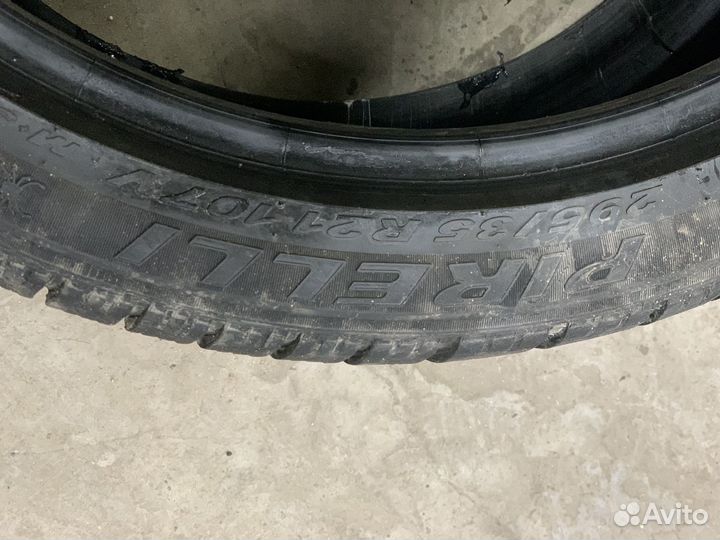 Pirelli Scorpion Ice&Snow 295/35 R21