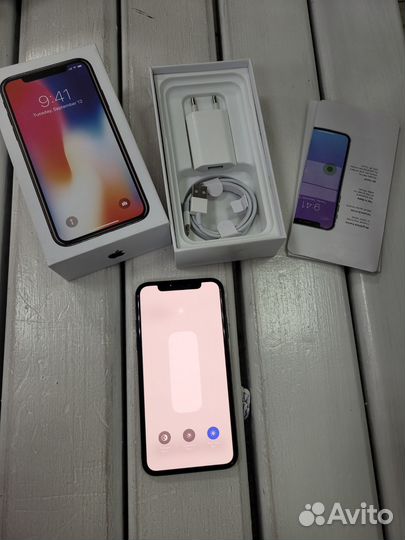 iPhone X, 256 ГБ