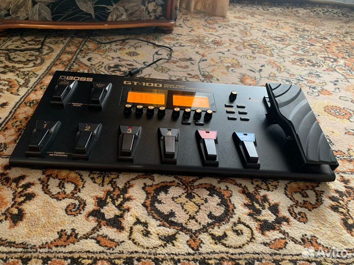 Гитарный процессор boss GT 100