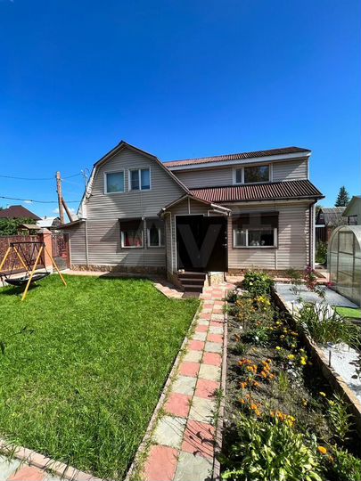 Дом 190 м² на участке 4,3 сот.