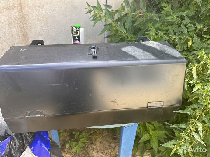 Ящик для инструмента для авто