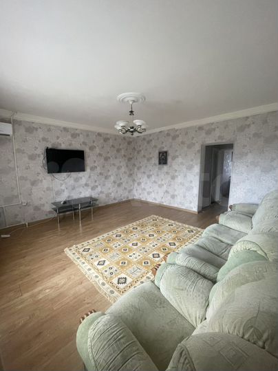 3-к. квартира, 80 м², 6/9 эт.