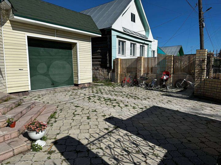 Дом 250 м² на участке 10 сот.